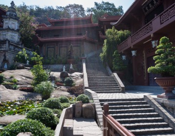 Tour du lịch Châu Đốc 2 ngày 1 đêm đến chùa Hang – Miếu Bà Chúa Xứ thumbnail