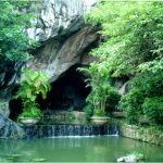 Động chùa Tam Thanh hang động đầy kì bí